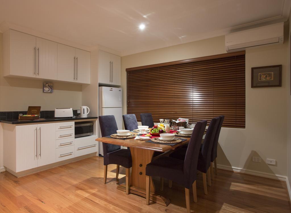 Murray River Lodge Luxury Boutique Accommodation B&B - Adults Only North Yunderup Room photo